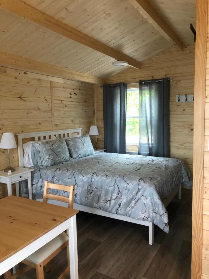 Les Chalets De La Colline Inc Baie-Sainte-Catherine Exteriör bild